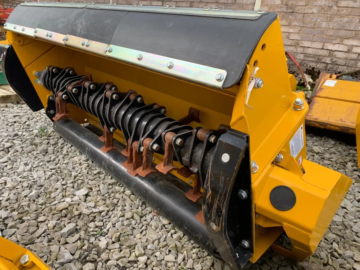MCCONNEL 1.5M 85HP MULTICUT - Image 4