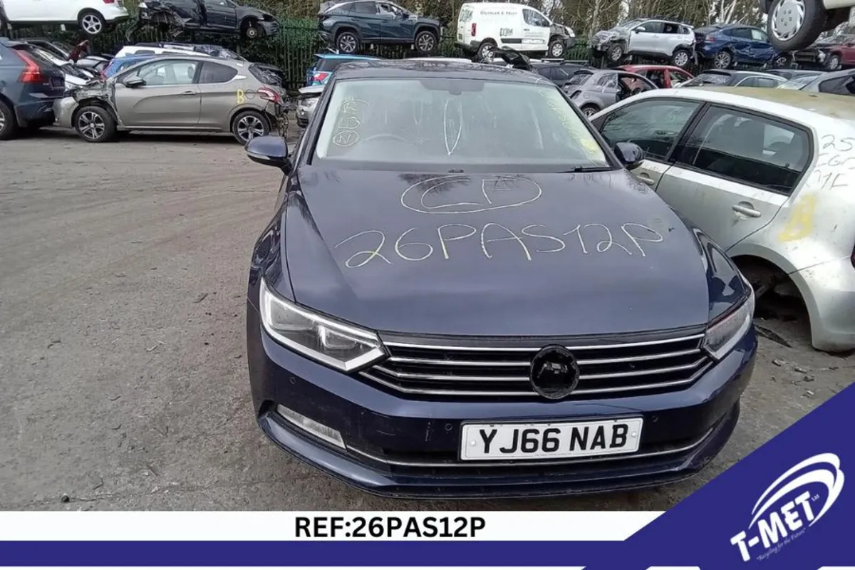 2017 VOLKSWAGEN PASSAT BREAKING FOR PARTS - Image 2