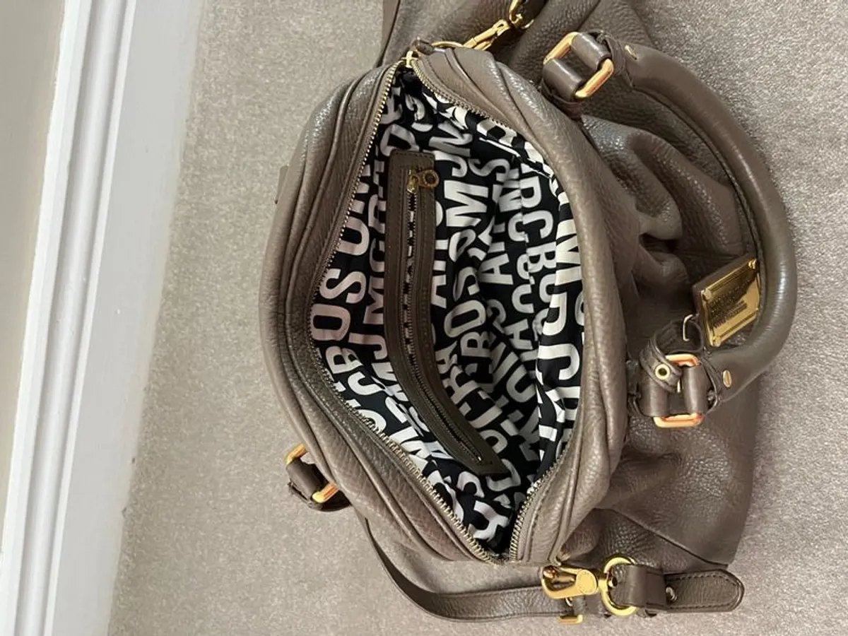 Marc by Marc Jacobs Classic Q Leather Handbag - Image 3
