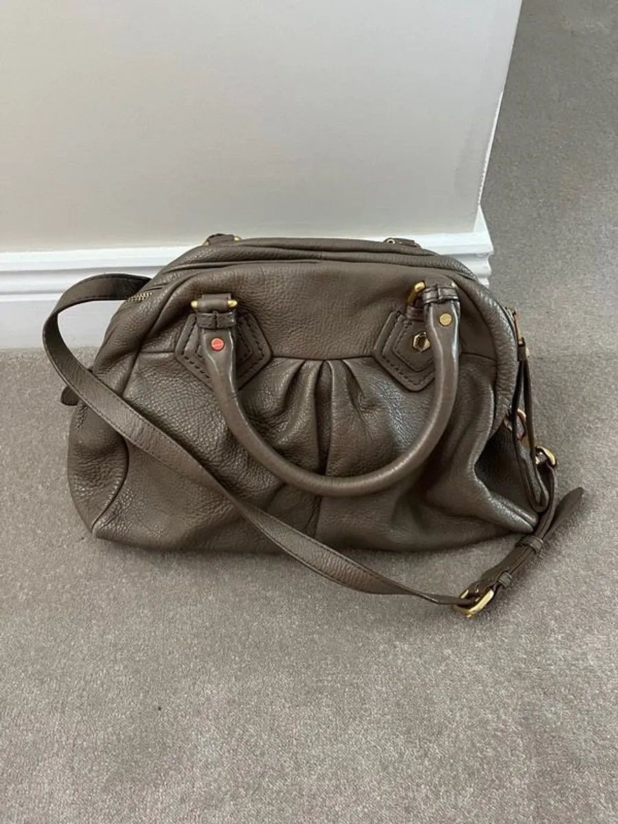 Marc by Marc Jacobs Classic Q Leather Handbag - Image 4