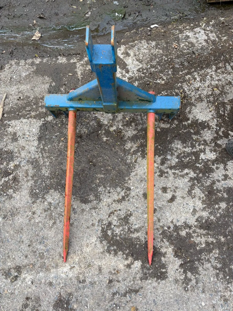 Bale spike - Image 2