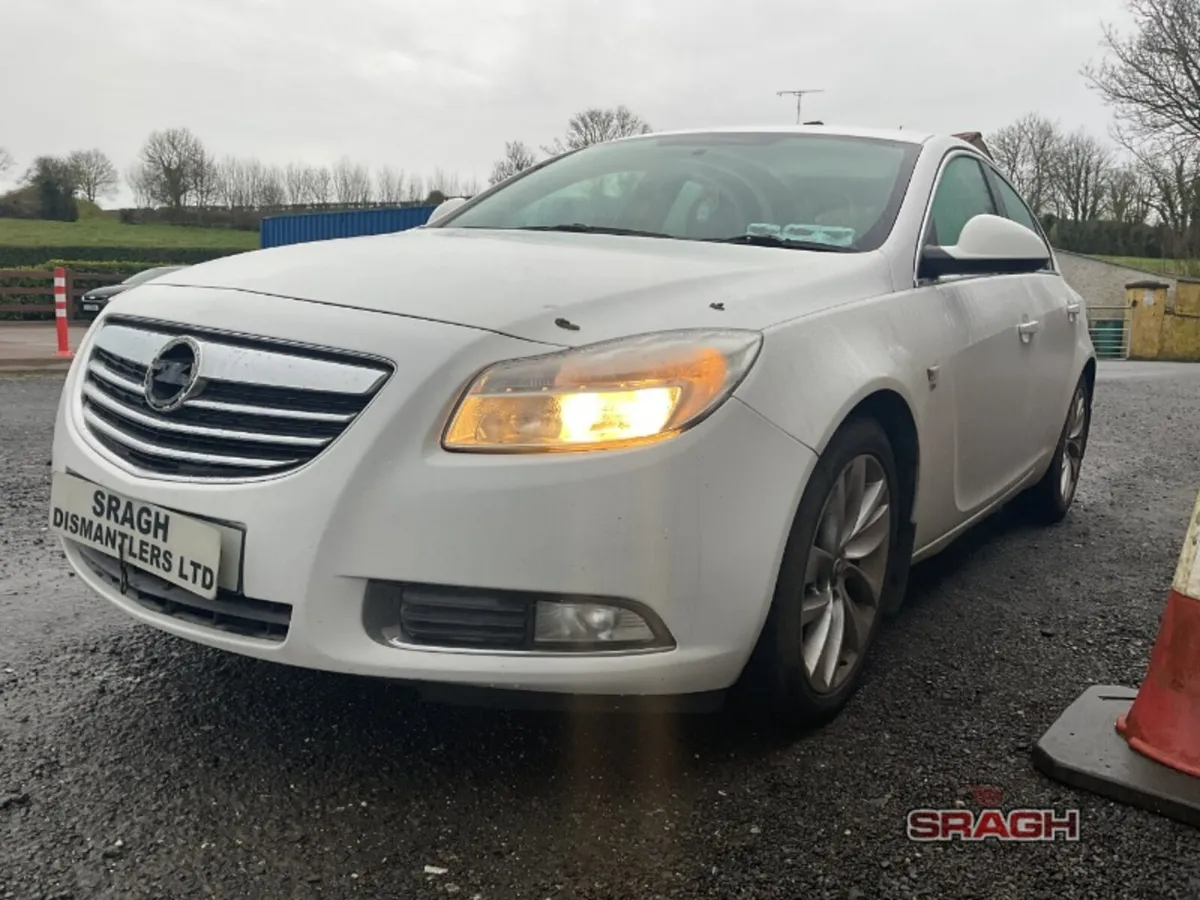 OPEL INSIGNIA COLLECTION - Image 2