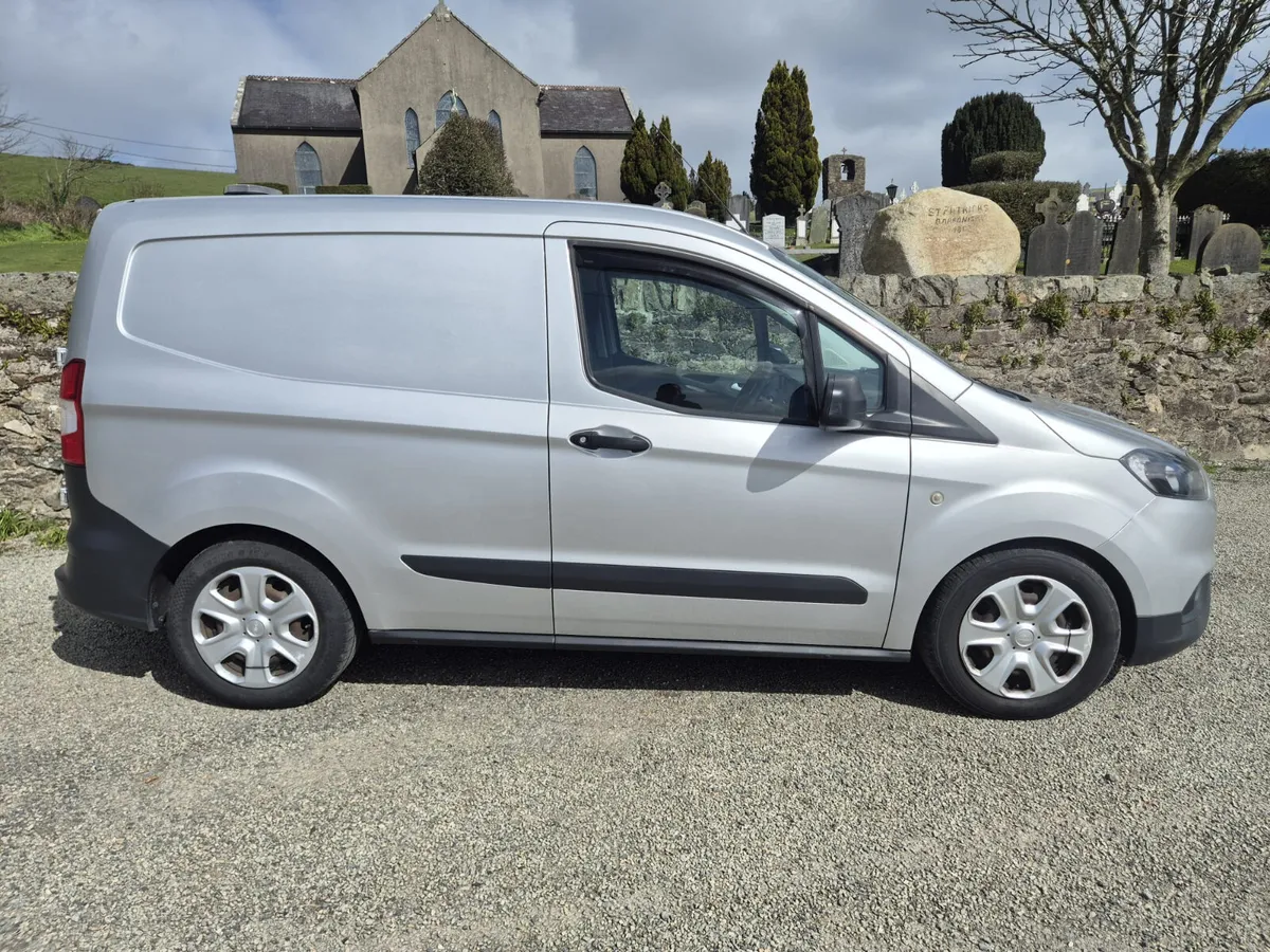 Ford Transit Courier only 75000kms - Image 3