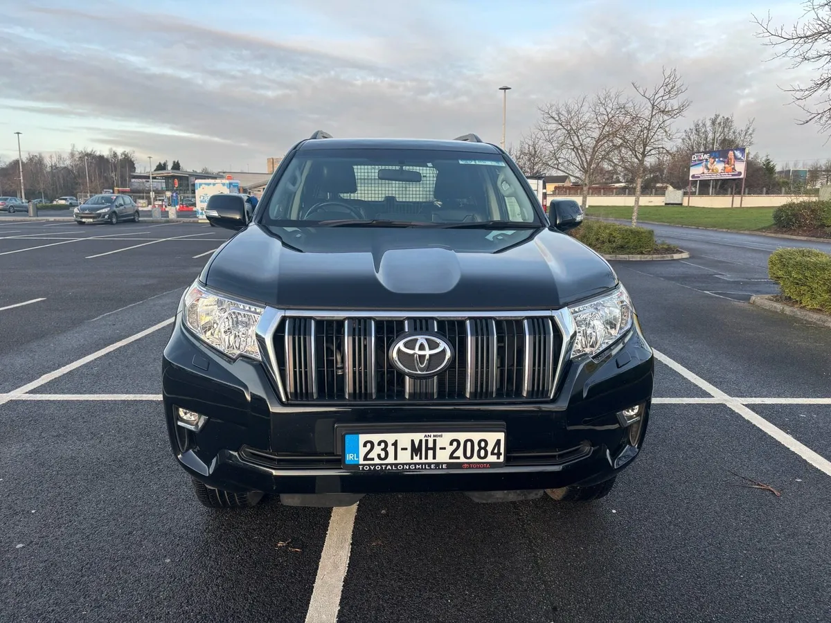 Land Cruiser 2023 Automatic - No Vat - Image 3