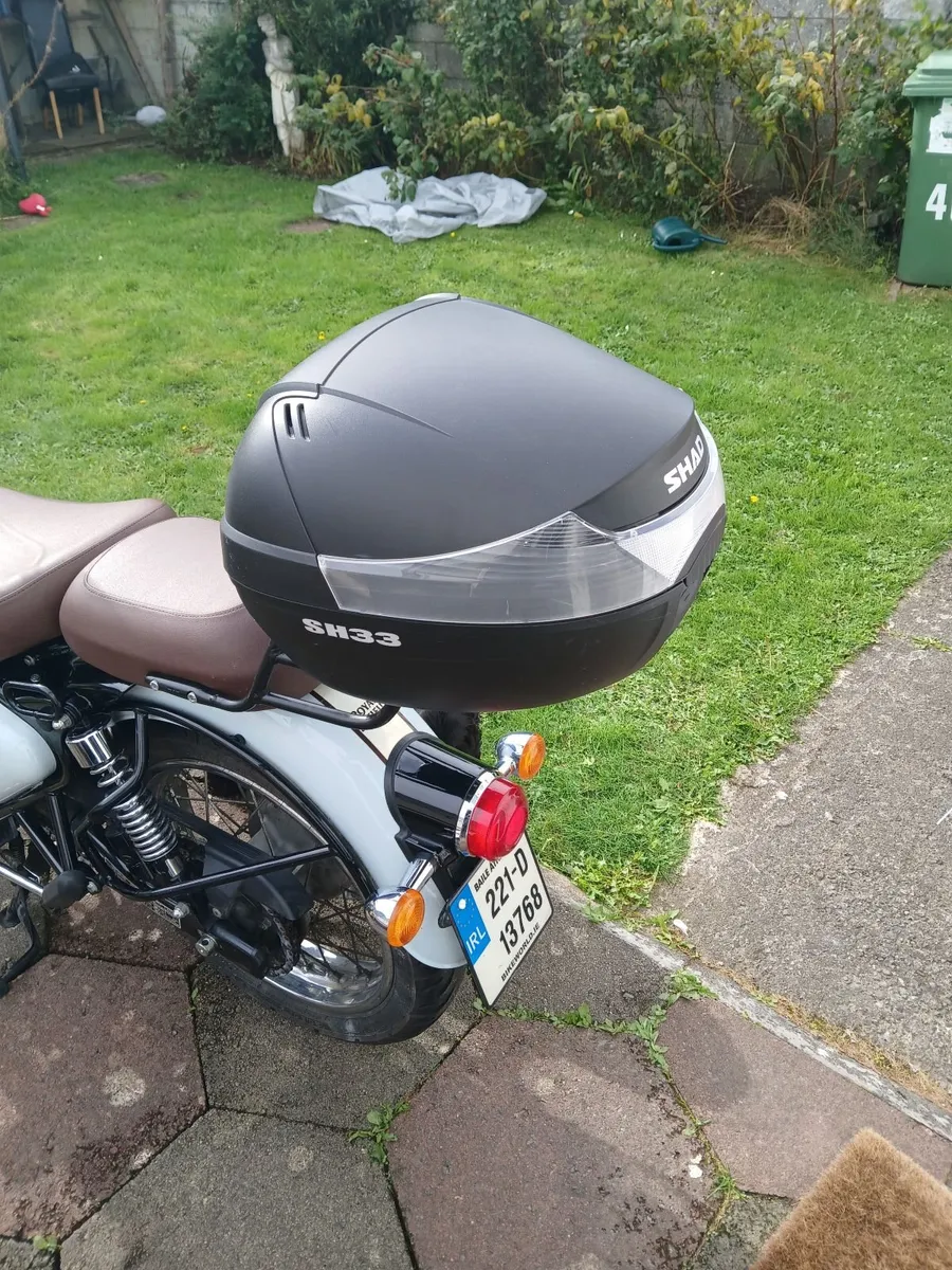 ROYAL ENFIELD Classic 350 2022 - Image 2