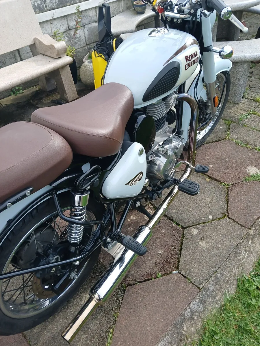 ROYAL ENFIELD Classic 350 2022 - Image 4