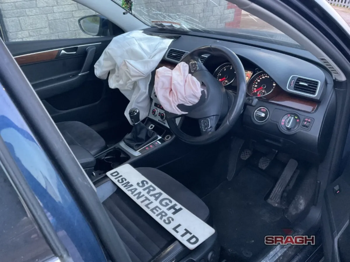 VOLKSWAGEN PASSAT COLLECTION - Image 3