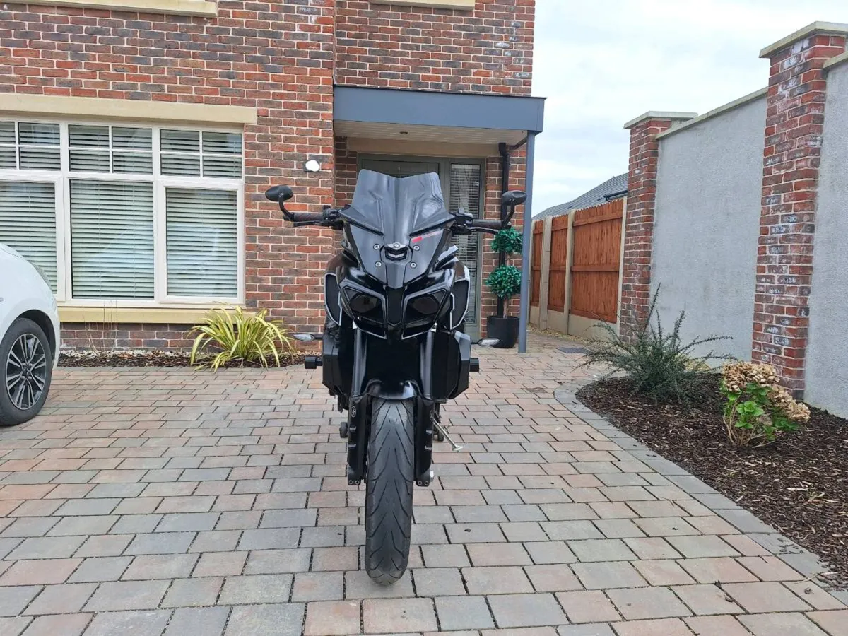 Yamaha MT10 2017 - Image 2