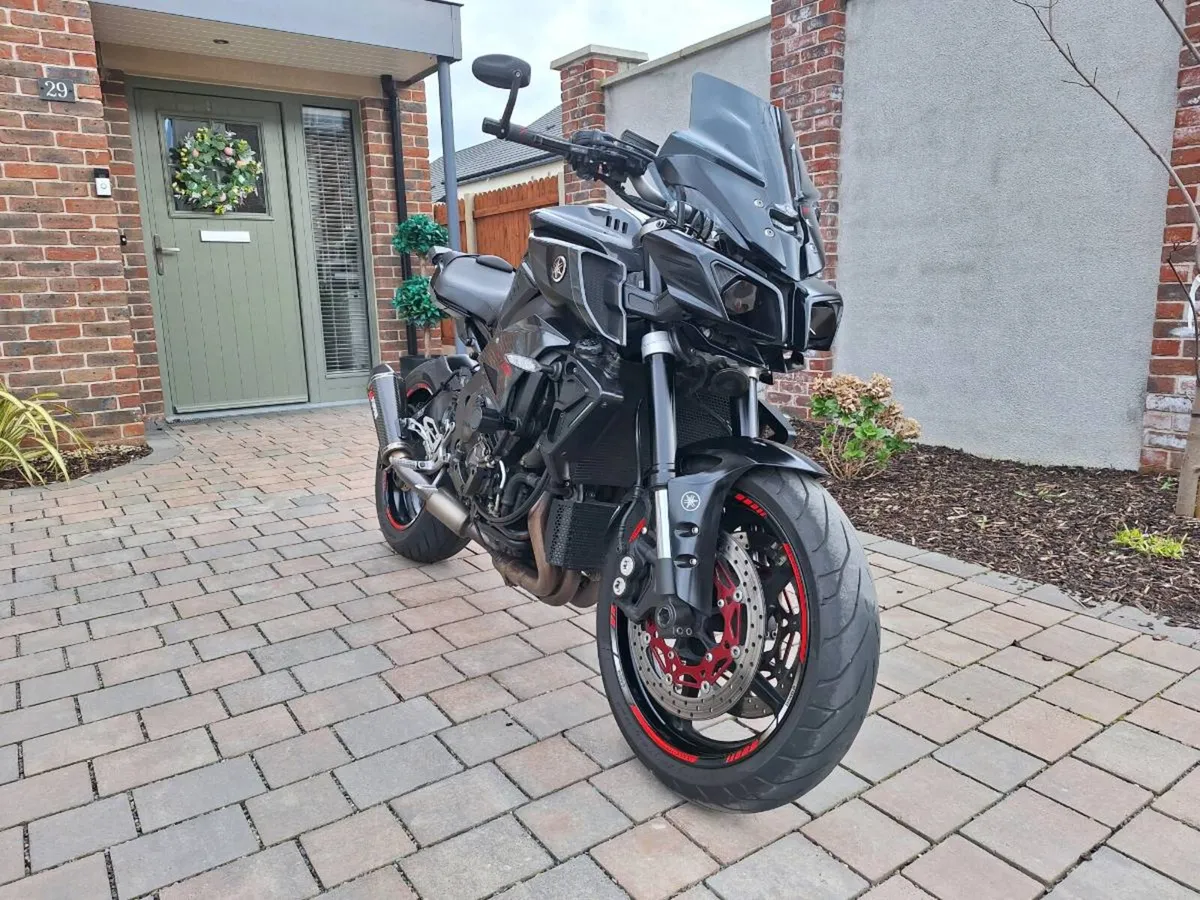 Yamaha MT10 2017 - Image 4