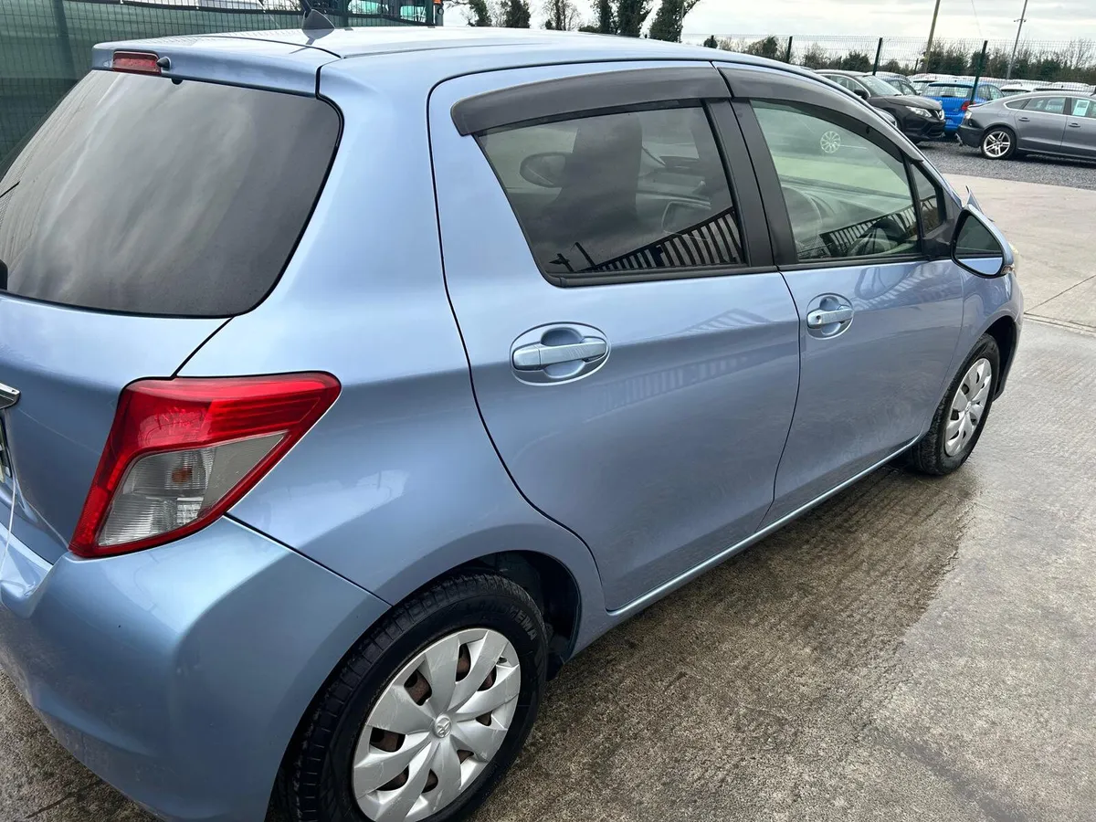 2013 Toyota Vitz automatic - Image 4