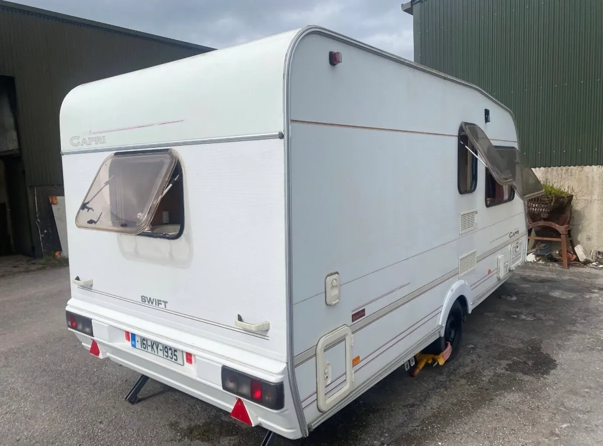 2006 Swift Capri 2 Berth - Image 2