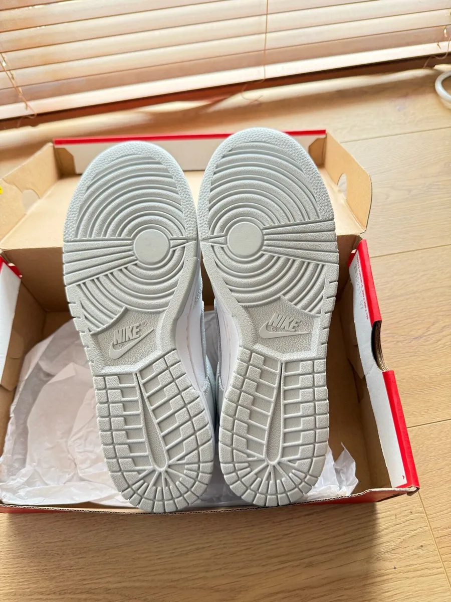 Nike dunk low photon dust DD1503-103 UK7/UK8 - Image 3