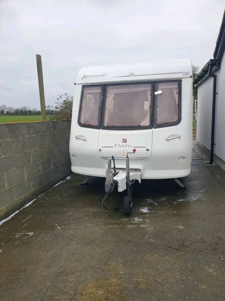 2004 Elddis Avante *Ready to go for bank holiday* - Image 1