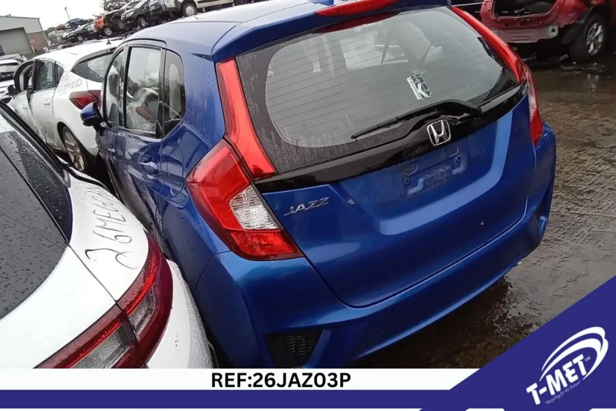 2017 HONDA JAZZ BREAKING FOR PARTS - Image 4