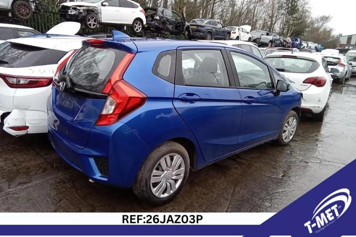 2017 HONDA JAZZ BREAKING FOR PARTS - Image 3
