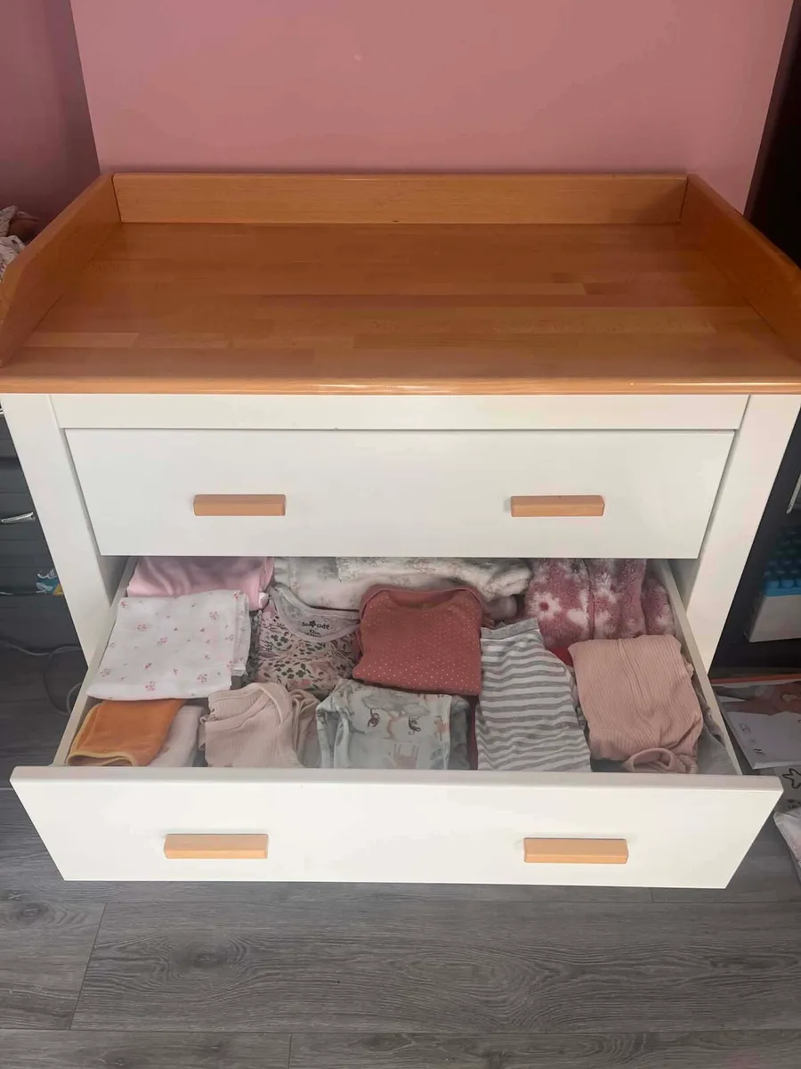 Mamas and papas baby changing unit. - Image 4