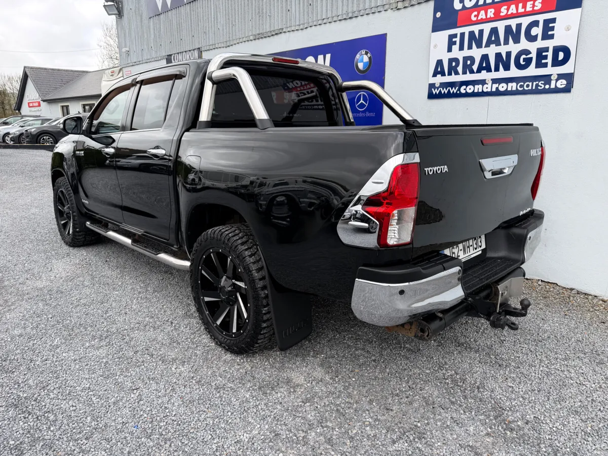 2016 TOYOTA HILUX 2.4 D-4D INVINICBLE X D/C AUTO - Image 3
