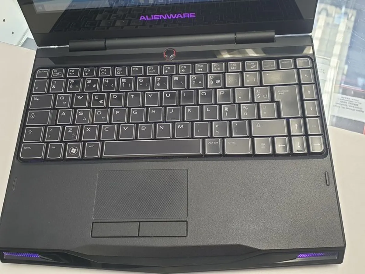 Alienware M11x (p06t) 12", I5 U520 6gb Ram 256gb Ssd, Windows 10 Pro, Nvidia Geforce Gt335m - Image 3