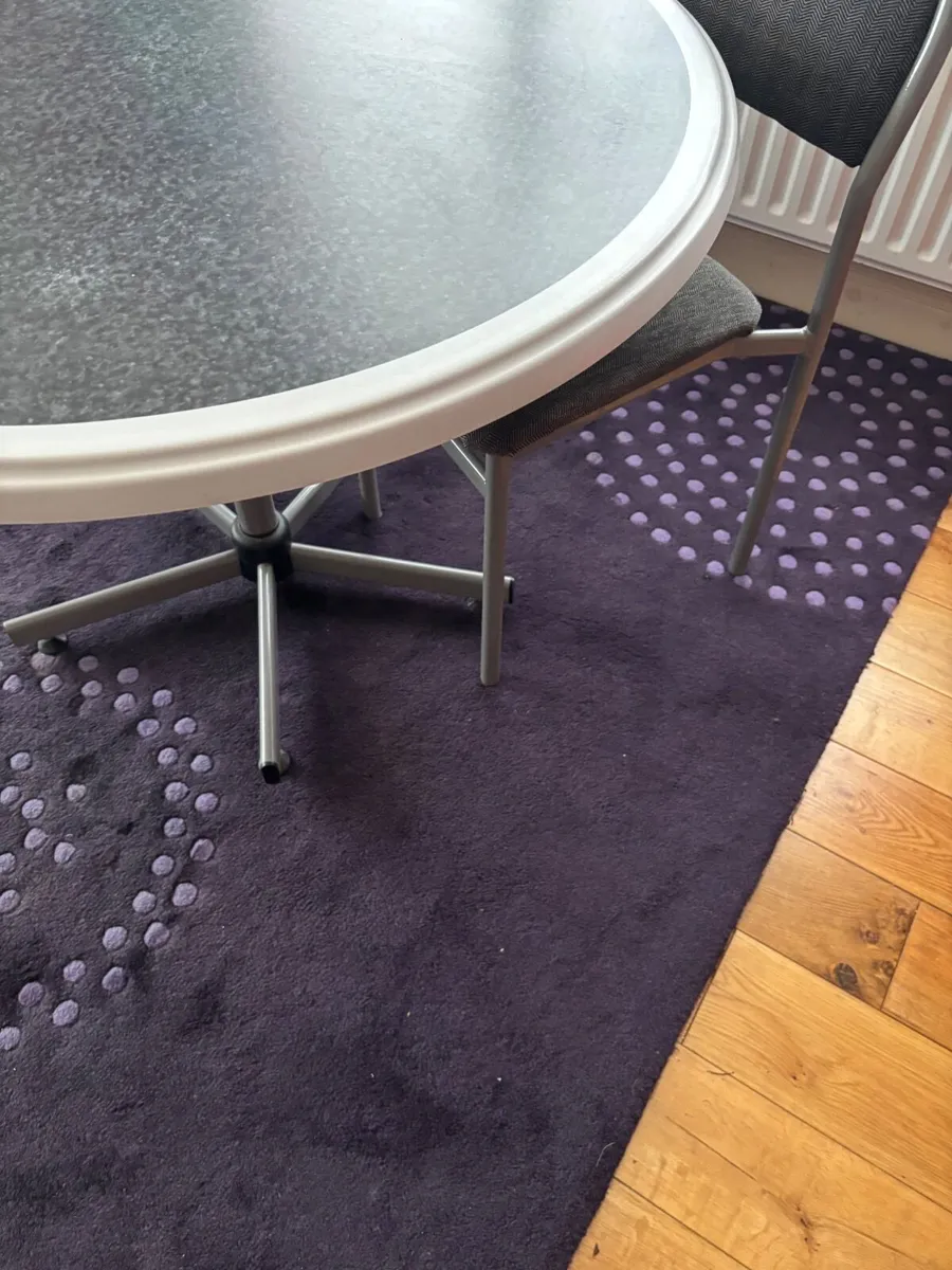 Kitchen table - Image 2