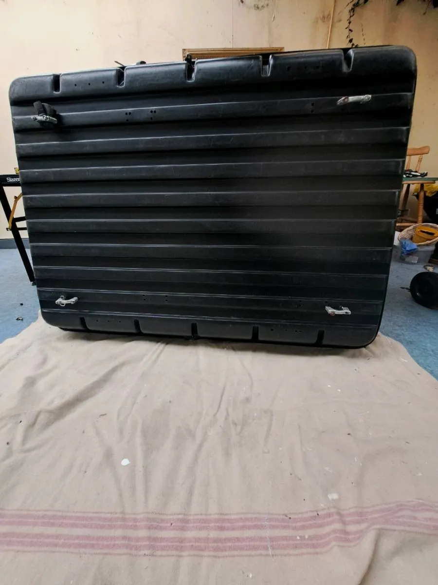 Bike-Carry Rack + Roof-box & mounting bars - Image 4