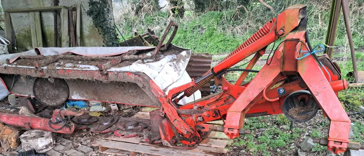 Kuhn GMD 700 GII parts or repair - Image 1