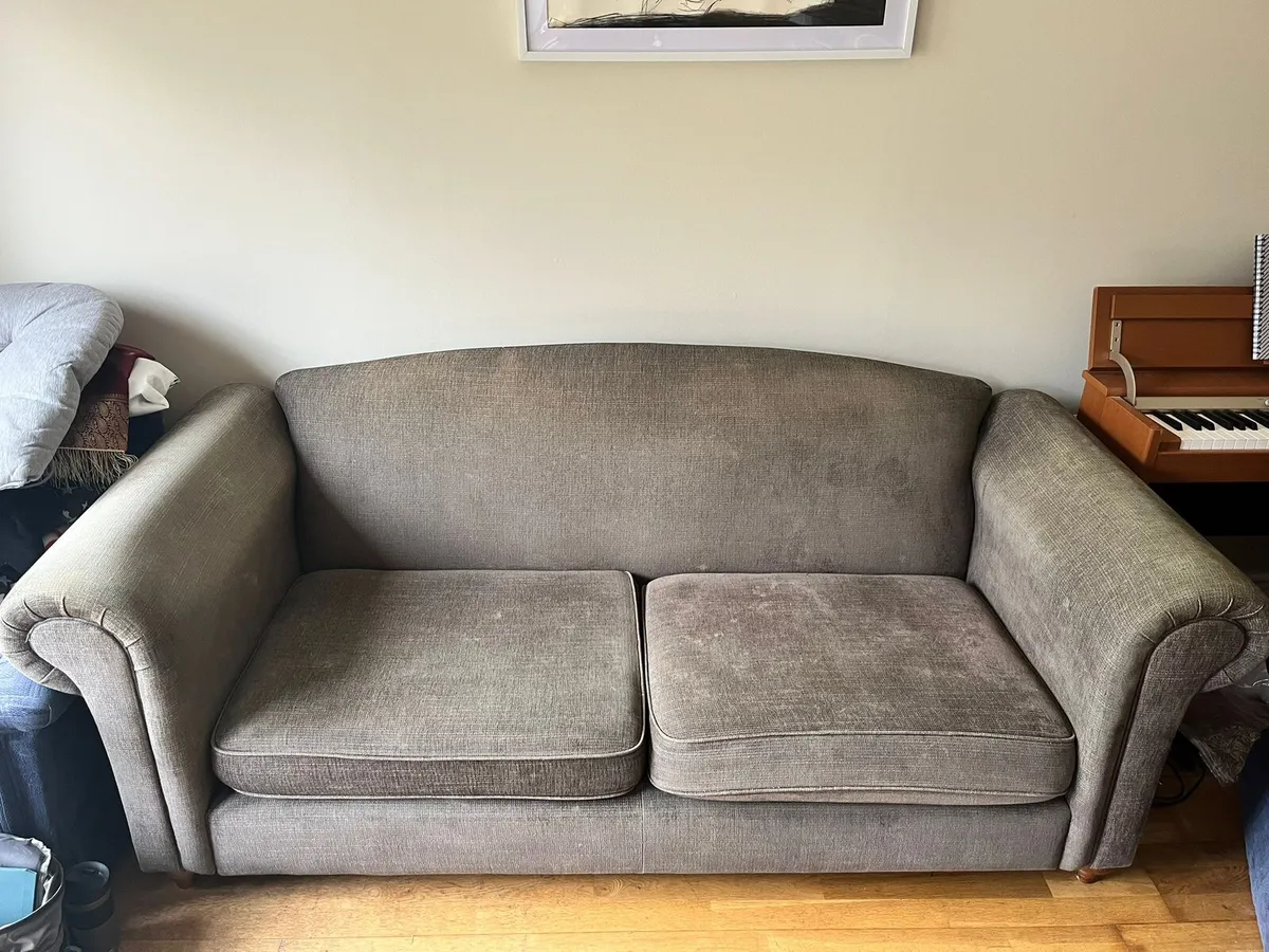 Free Sofa and 2 chairs - Image 1