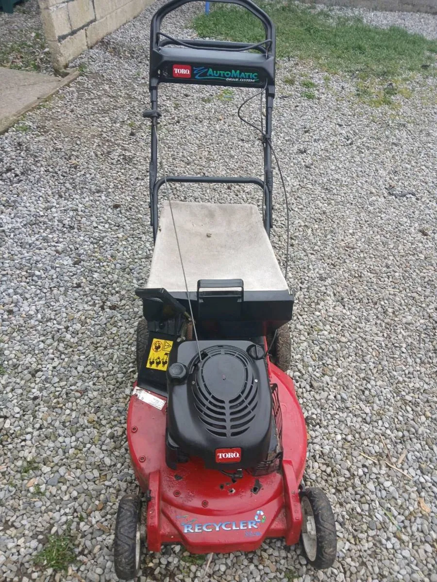 Self-drive lawn mower starts and could out - Image 1