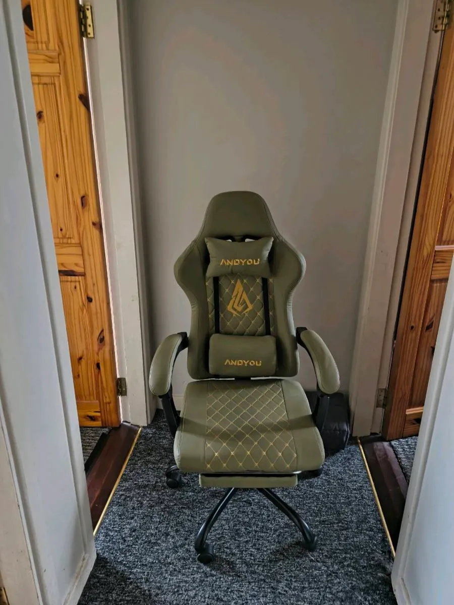 Sage green gaming chair - Image 2