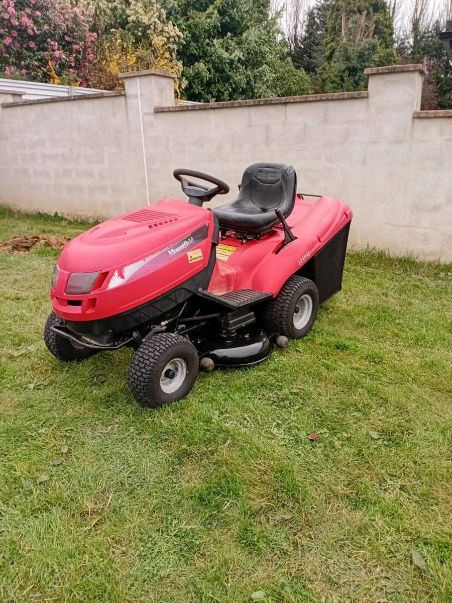 Ride on lawnmower - Image 2