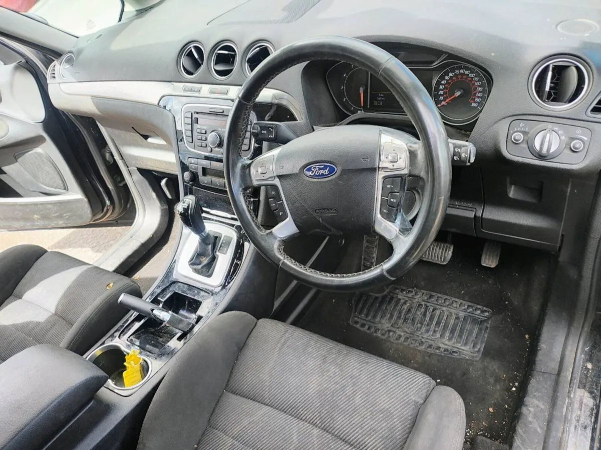 Ford S-Max 2.0 Titanium 7 seater - Image 2