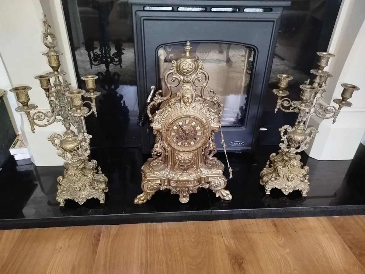 Antique Clock with matching Candlesticks - Image 2