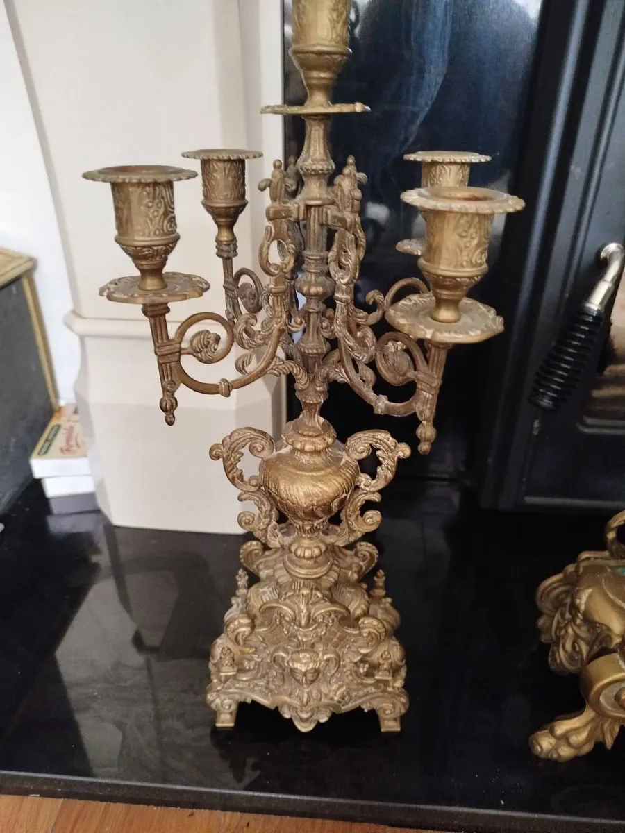 Antique Clock with matching Candlesticks - Image 3