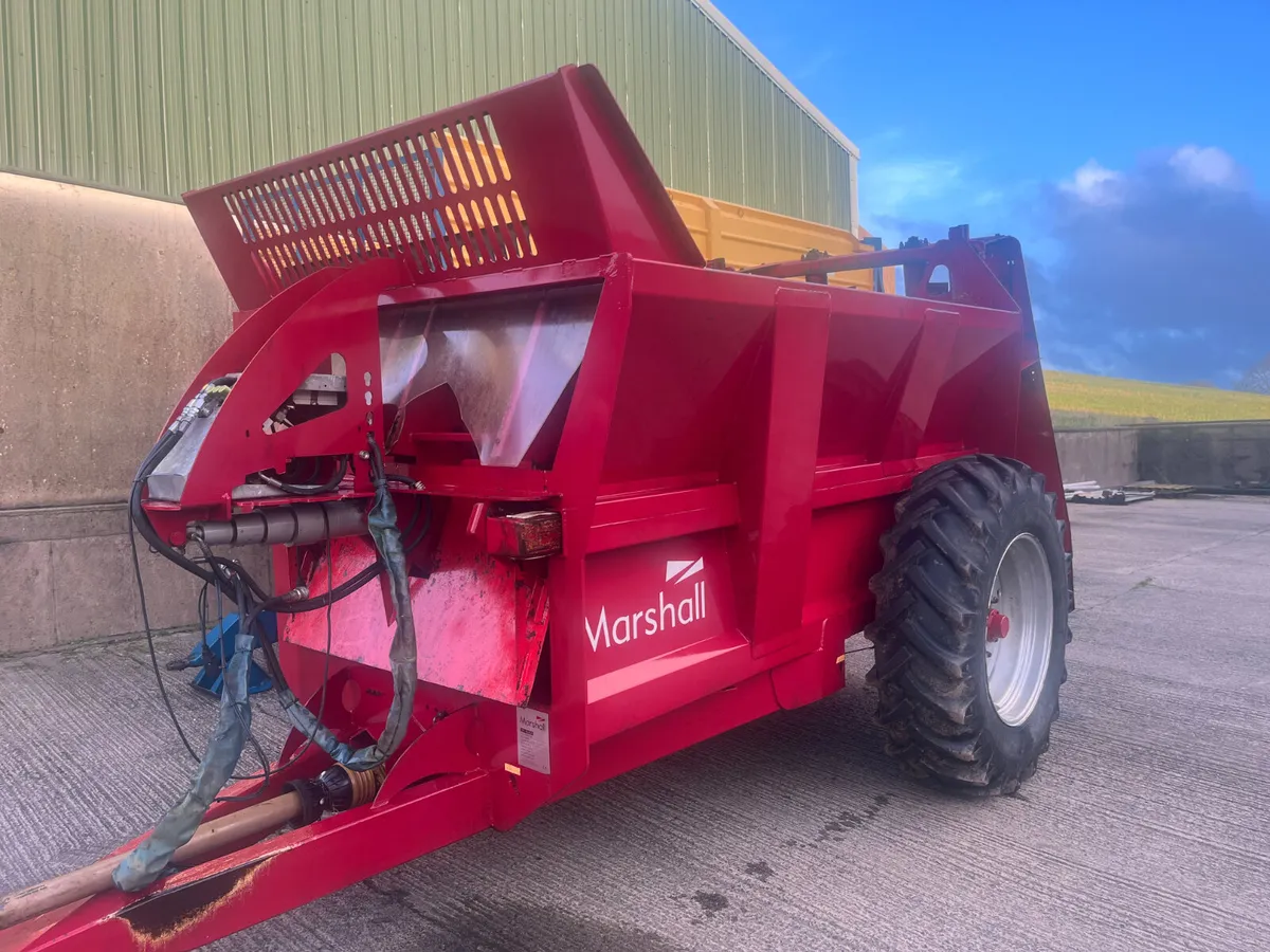 Used Marshall 1500 Vesuvius Muckspreader - Image 1