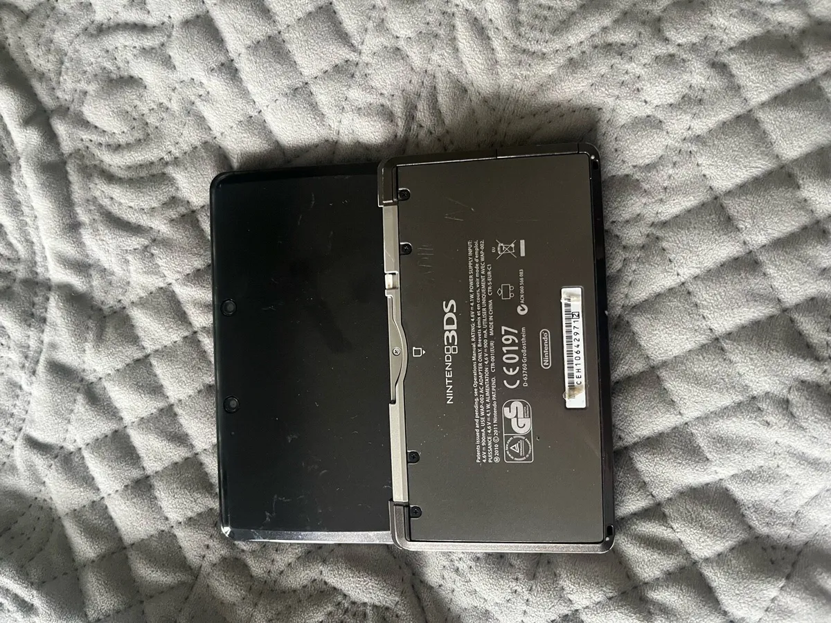 Nintendo 3DS - Image 4