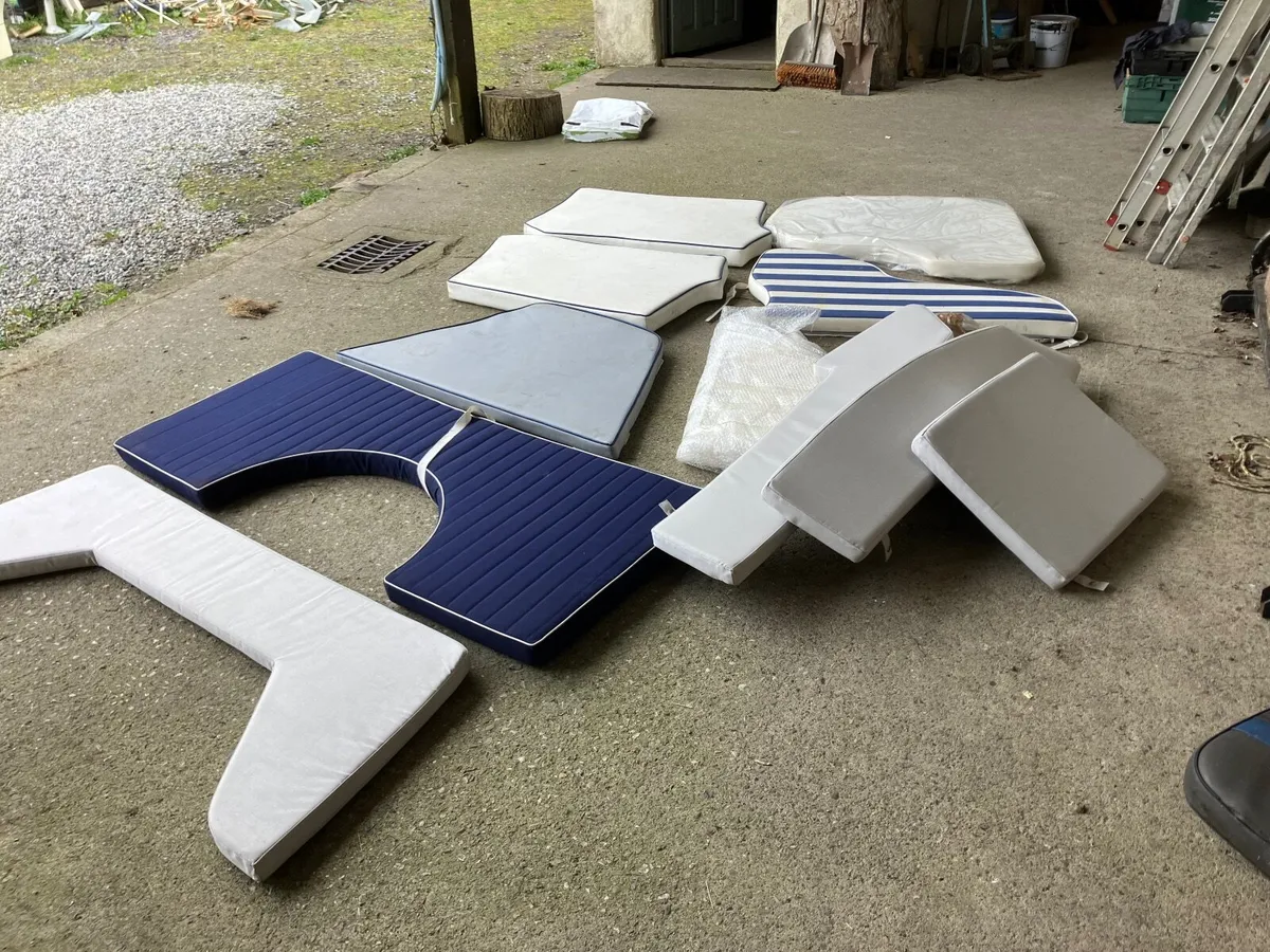 BOAT UPHOLSTERY €25 PER PIECE NEW SHOP SOILED - Image 2