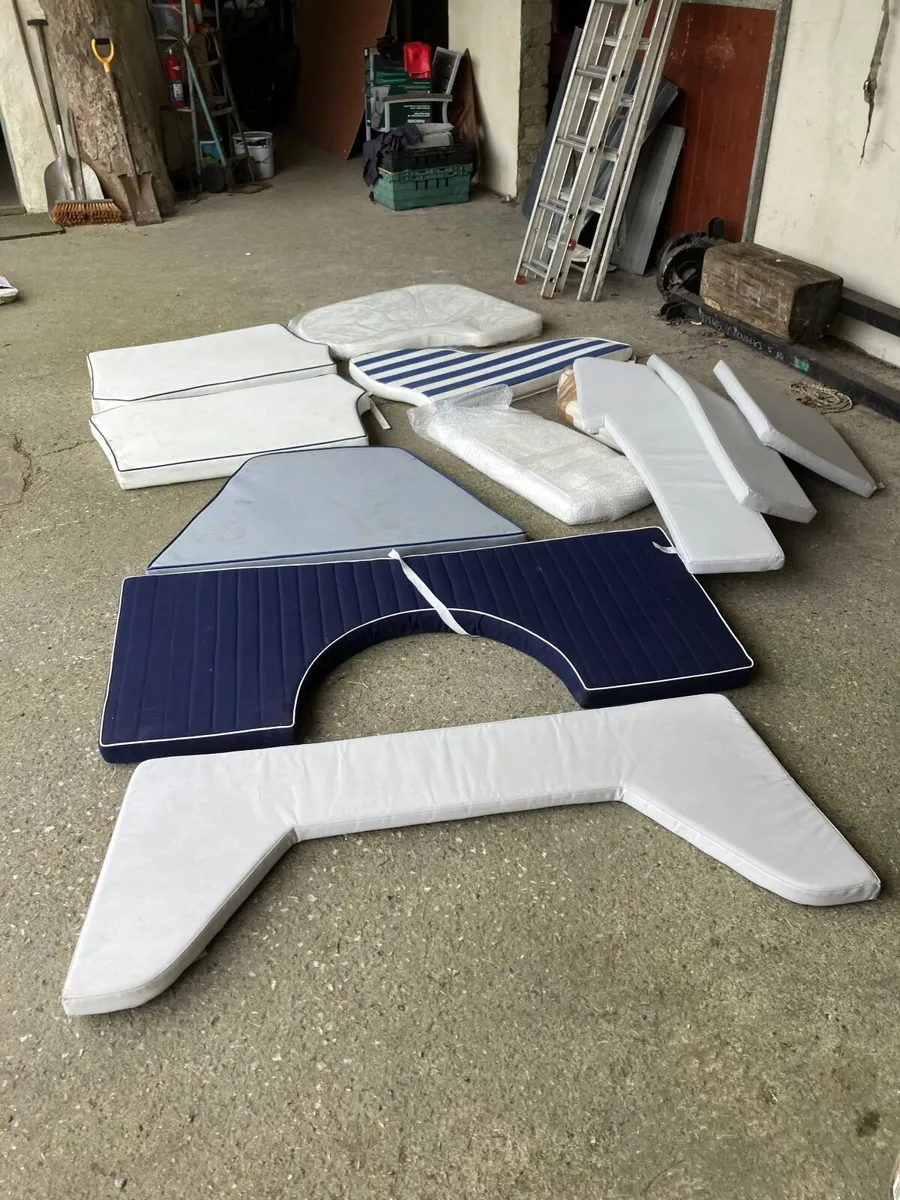 BOAT UPHOLSTERY €25 PER PIECE NEW SHOP SOILED - Image 1