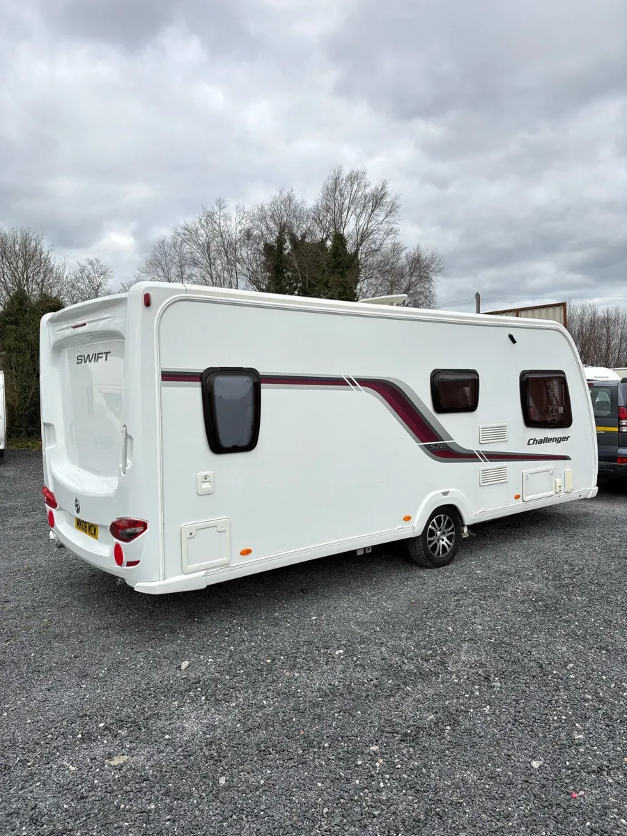 Swift challenger 4 berth fixed bed caravan - Image 4