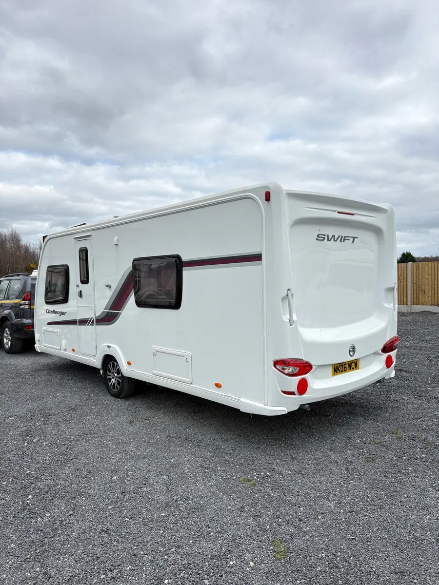 Swift challenger 4 berth fixed bed caravan - Image 3