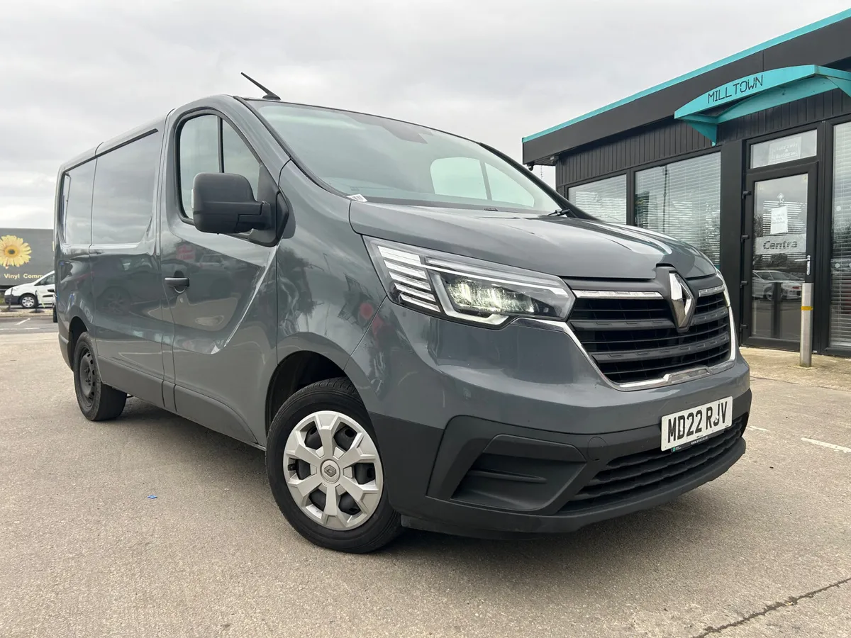 Renault Trafic SL28 Business Blue dCi 130 2022 - Image 2