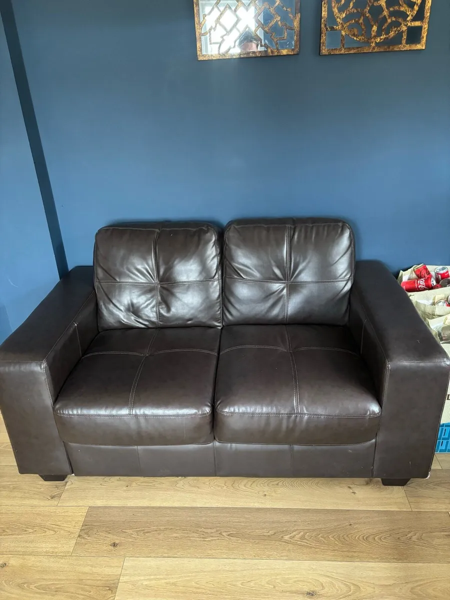 Black leather sofa - Image 1