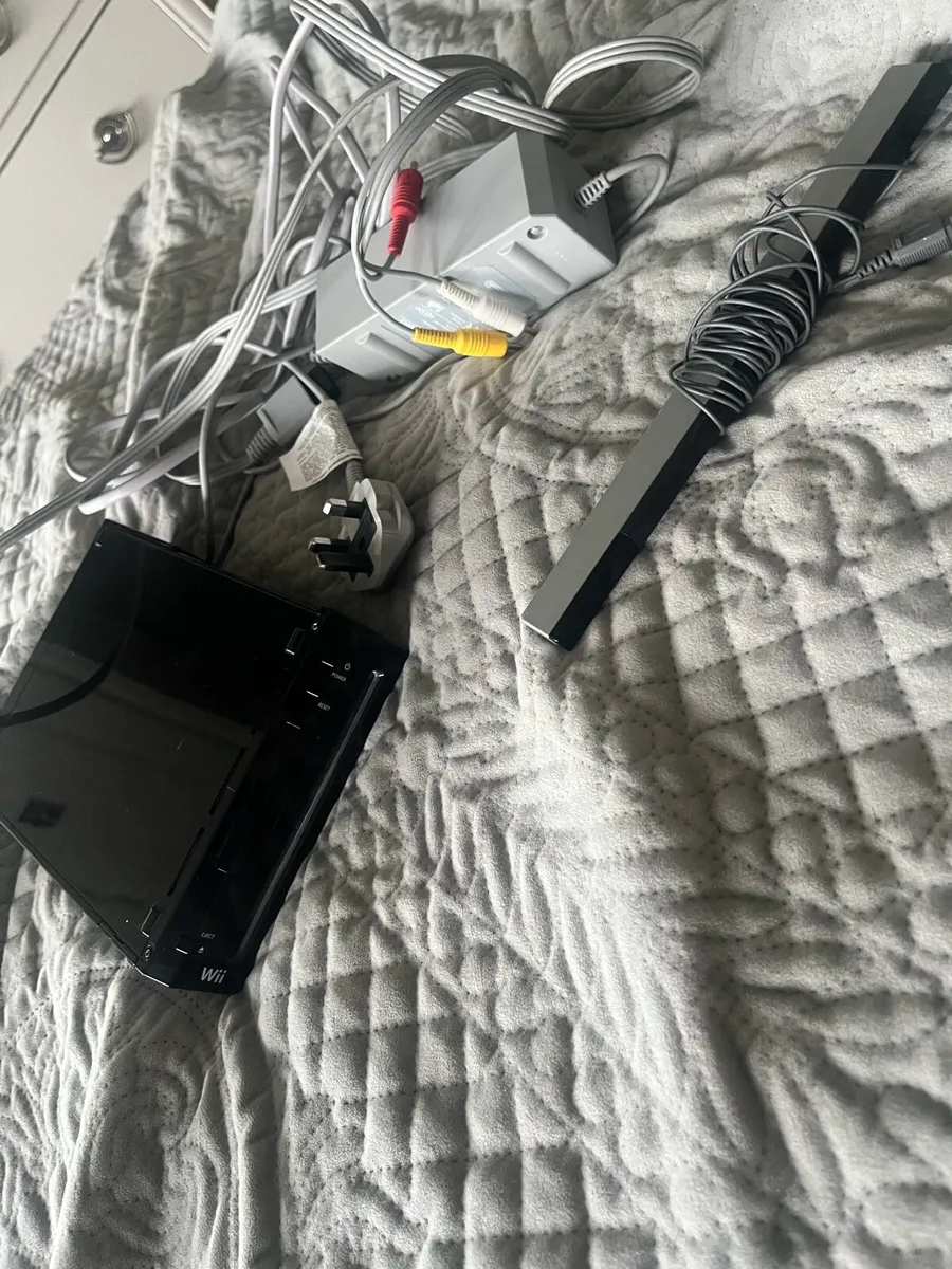 Wii console - Image 1