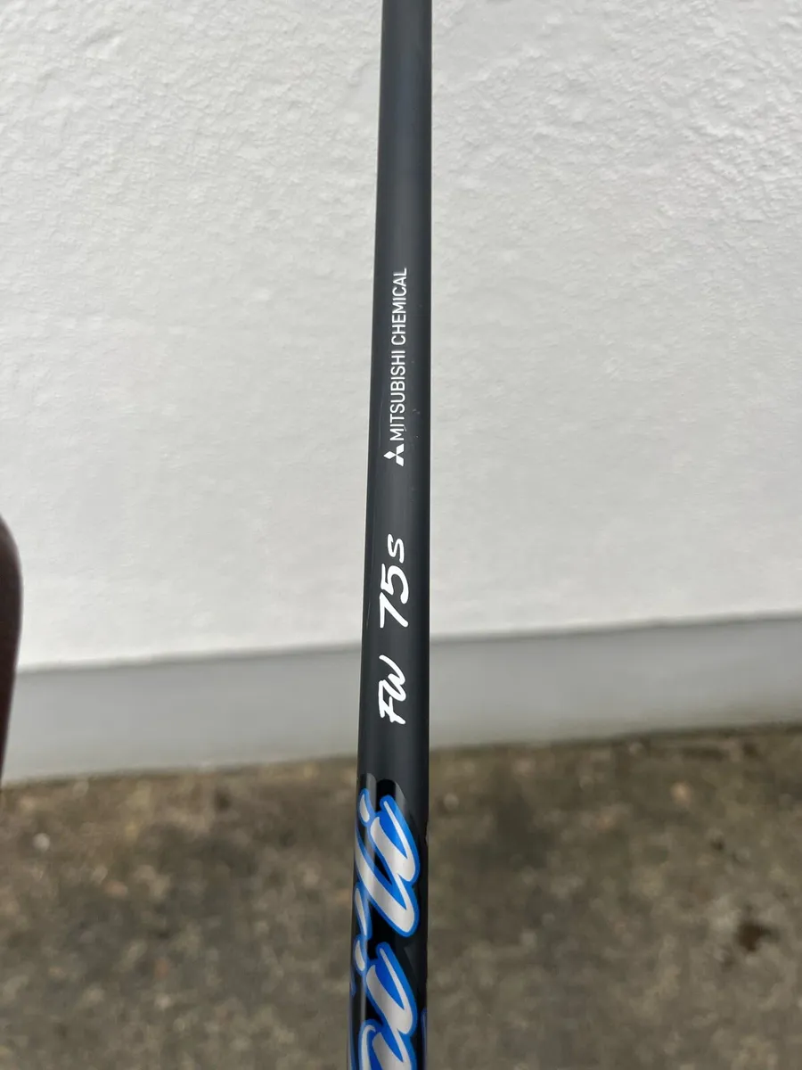 Three wood Golf clubs Qi35 @ Stealth - Image 2