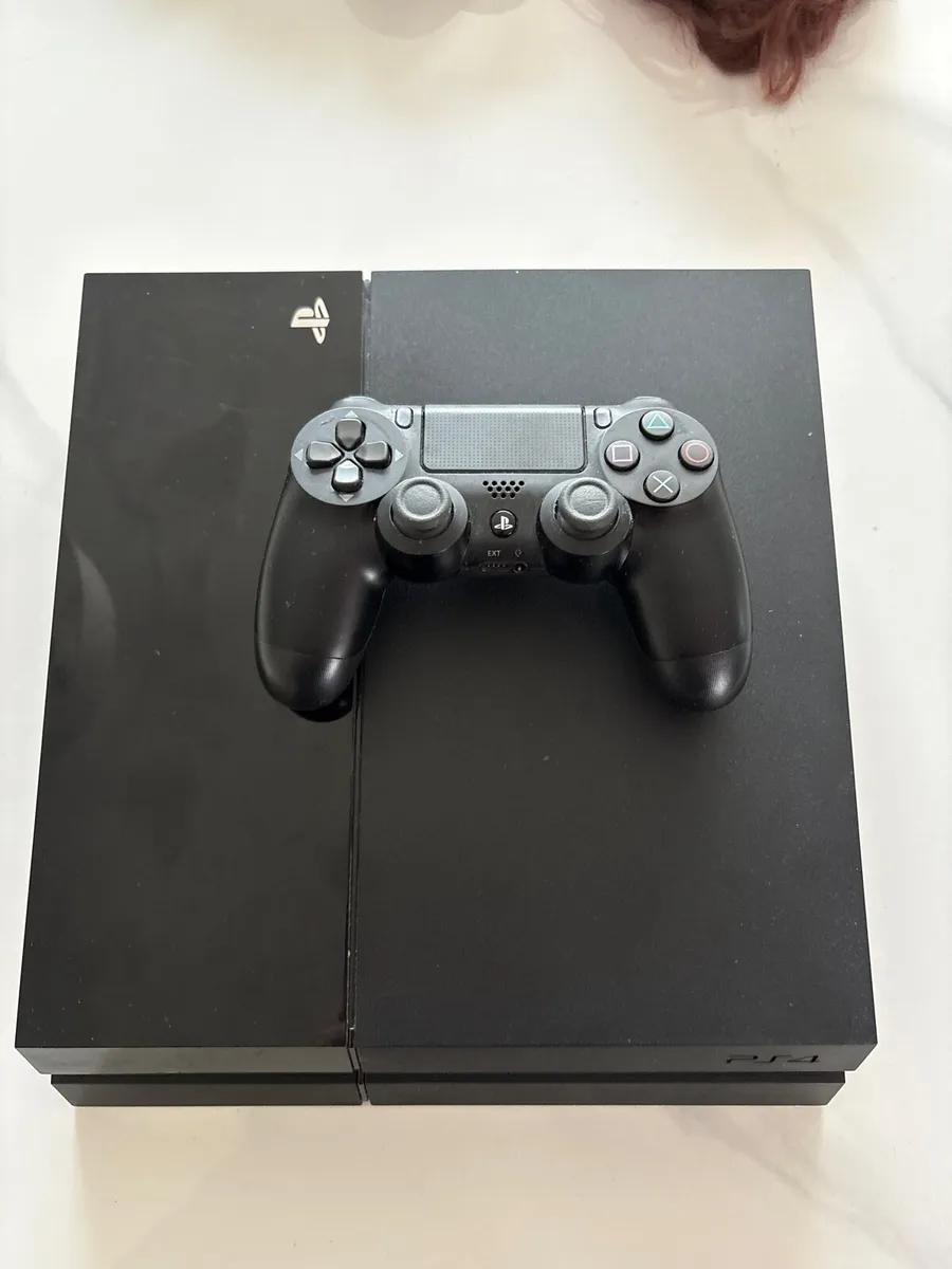 Standard Black PS4 - Image 1