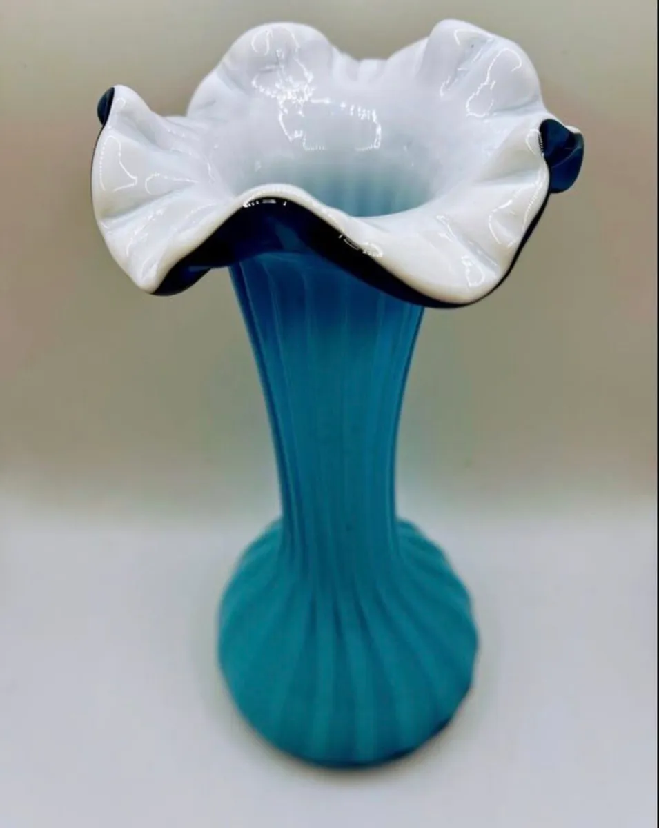 Vintage 1970s art glass marine blue ribbon vase - Image 2
