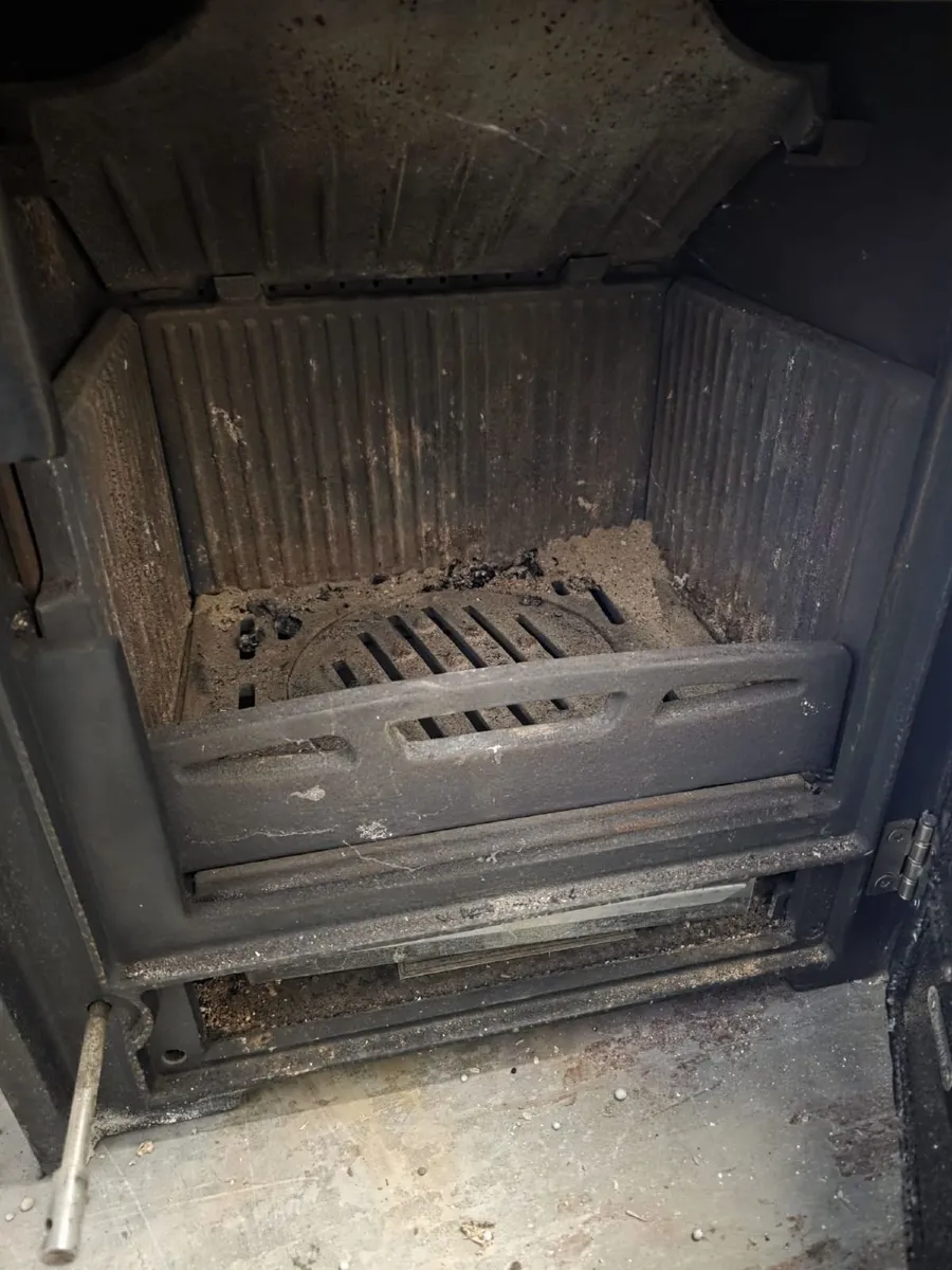 STOVE INSERT 6KW HENLEY - Image 2