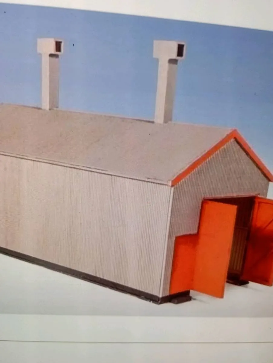 MODLE RAILWAYS  STATION  PLATFORM ACCESSORIES - Image 3