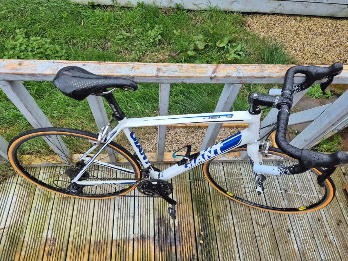 Giant Defy 1 Size M - Image 2
