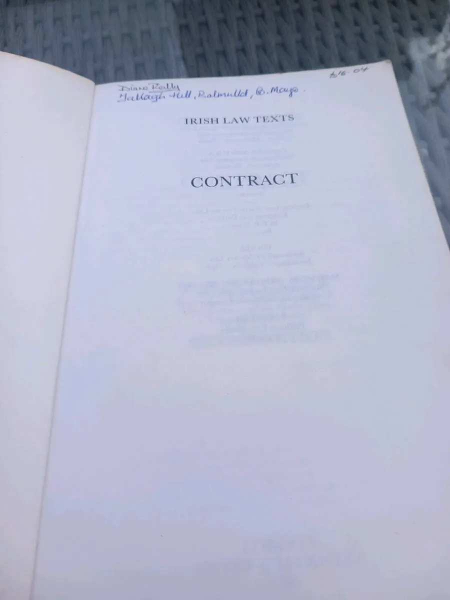 Contract law paperback Ckark R, D18 post 7e - Image 3