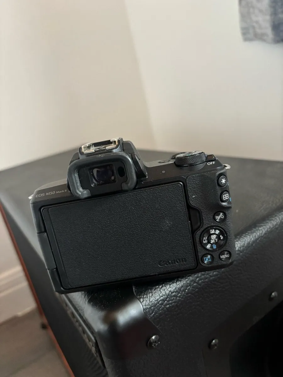 Canon EOS M50 mkii - Image 2