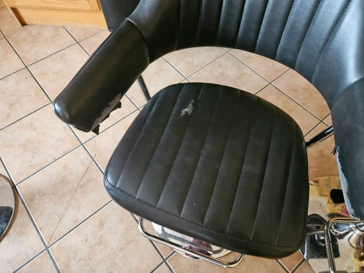 Bar stools - Image 2